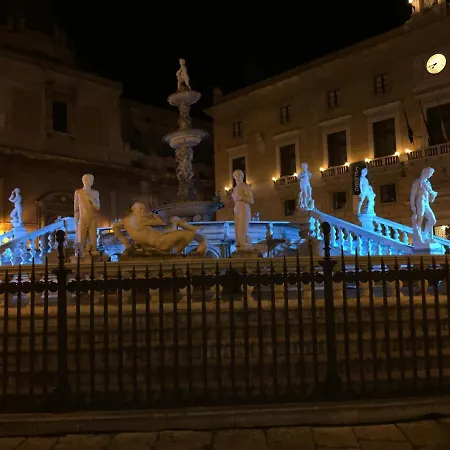 Hello Cathedral House Apartment Palermo